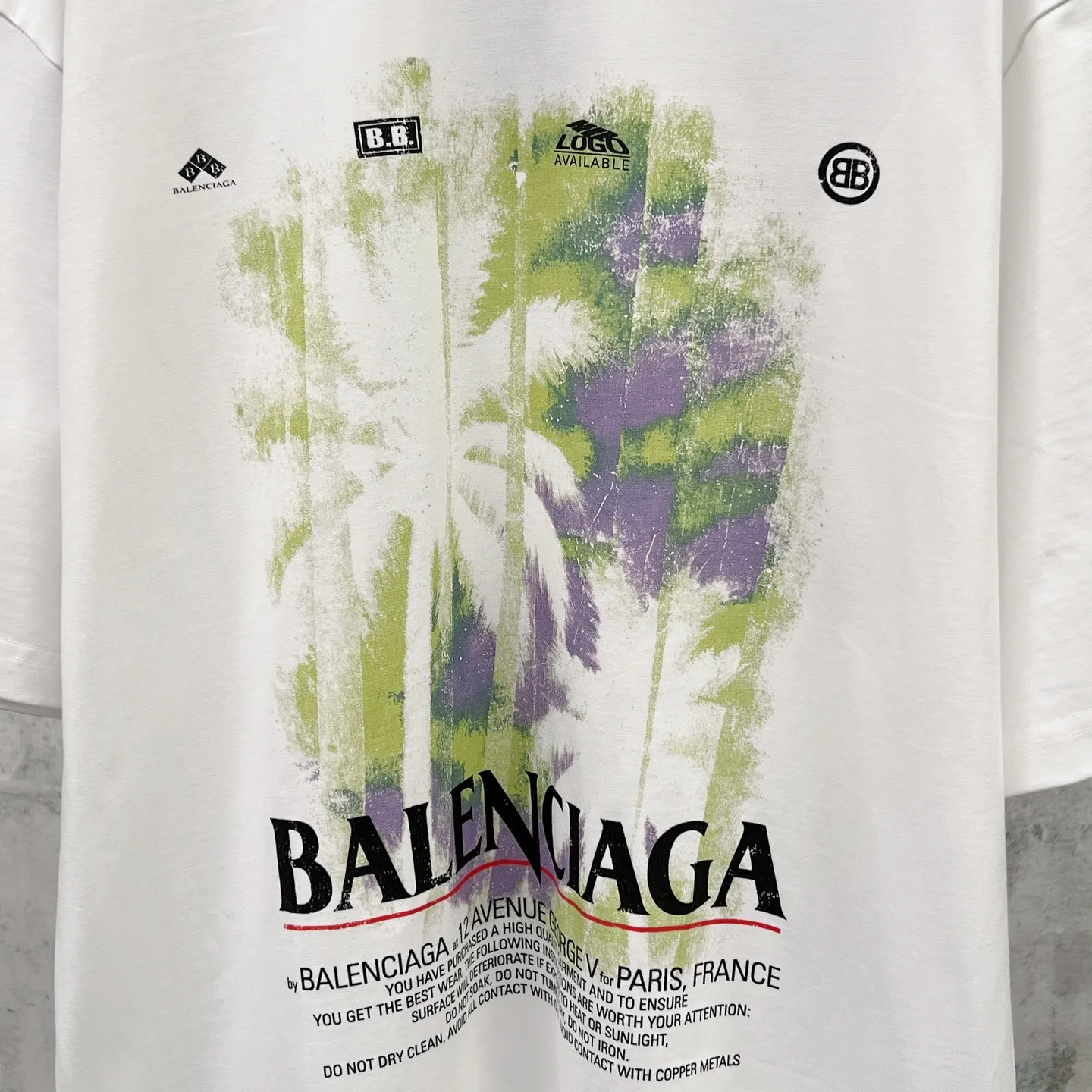 【 . Quality】BALENCI*GA/ .SS 26 New Arrival 。 LOGO T 。 . Authentic 。 ！ ZP 。 260 ， . ， ， 。 。 ， 。 OS . Same Style ：BL 263785 ：White Size：XS S M L